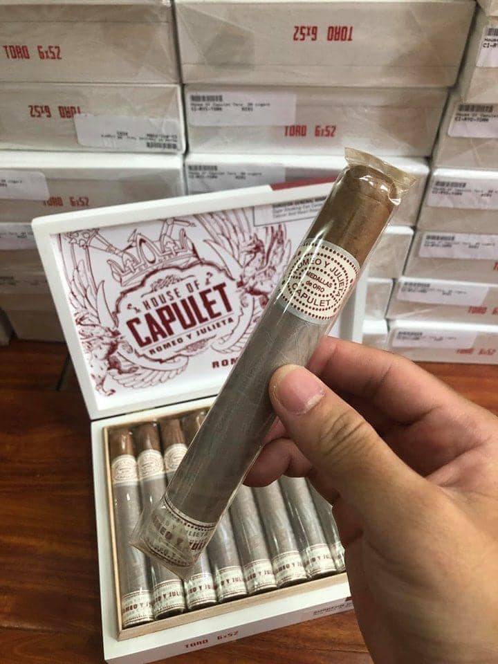 Xi-Ga-Romeo-Y-Julieta-House-Of-Capulet-Toro-Hop-20-Dieu